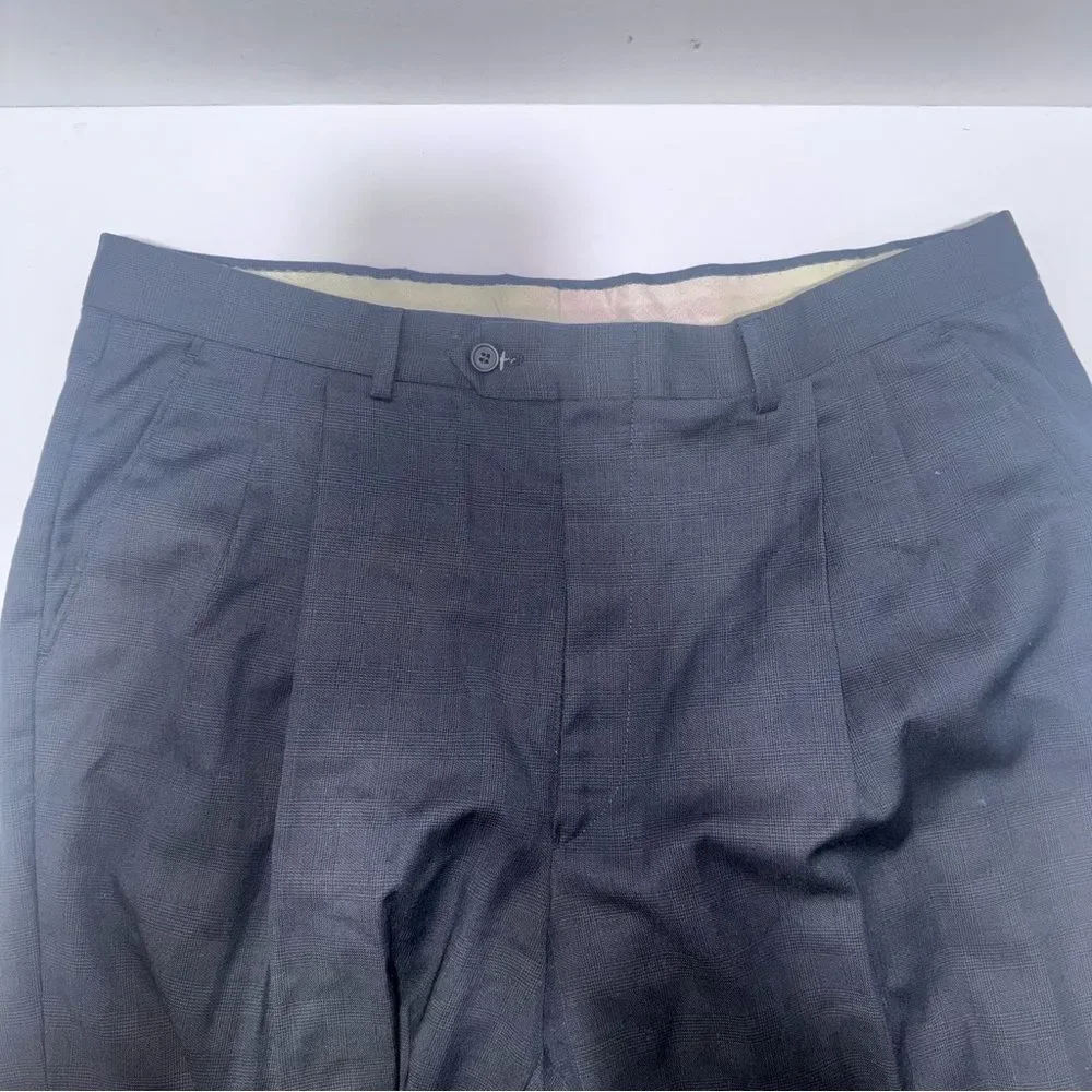Macys men’s store Gruppo size 42R wool Classic Black Men's Suit